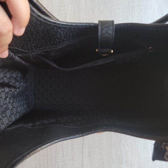 Gucci Jackie Bardot Shoulder Bag - Picture 8 of 11